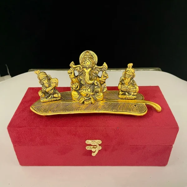 Musical Ganesha 3 Pc Set with Exclusive Gift Box - Image 2